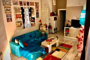 Stanza ammobiliata in pieno Centro Avellino