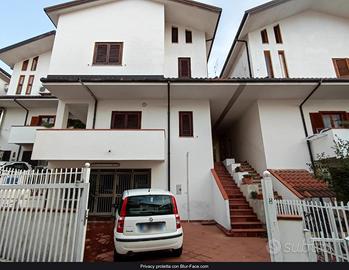 Villa a schiera mono familiare