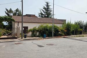 Villa con ampio giardino a Mileto 