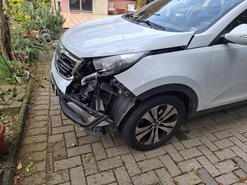 Kia Sportage 1.7 Crd sinistrata