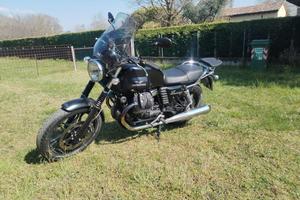 Moto guzzi V7 STONE