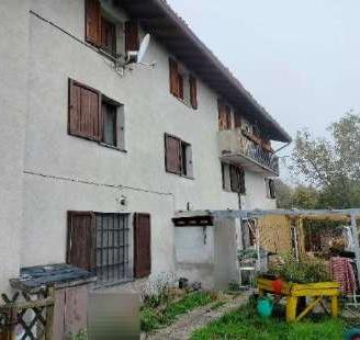 Edificio a Torre de' Busi (BG)