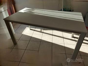 Tavolo allungabile