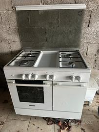 Cucina a gas 4 fuochi