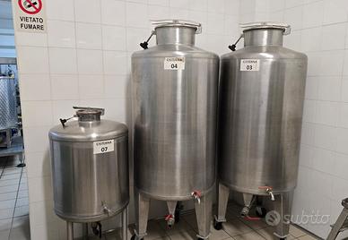 Cisterne acciaio inox per uso alimentare