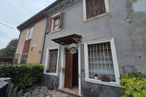 CASA INDIPENDENTE A SAN GIOVANNI LUPATOTO