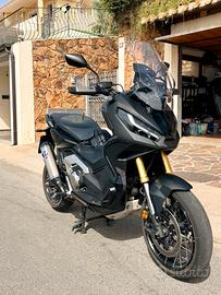 Honda XADV 750 pari al nuovo