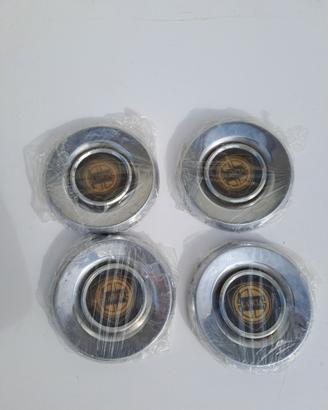 Coppe ruota per Lancia Beta e Gamma berlina.