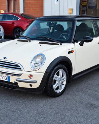 MINI COOPER ONE 2005 1.4D NEOPATENTATI 130.000 KM 