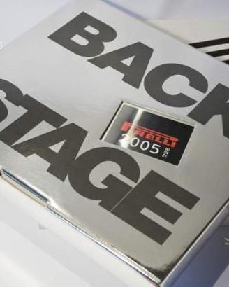 Libro PIRELLI BACKSTAGE CALENDARI 1964-2005, nuovo
