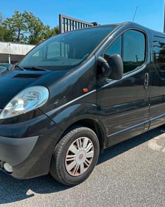 Opel Vivaro 27 2.0 CDTI 120CV PC-TN Combi 9 posti