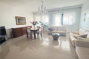 Vendita appartamento 11 piano Viale Unicef n.40