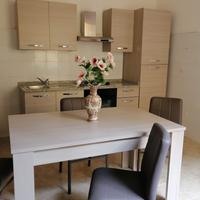 Cucina COMPLETA NUOVA + tavolo e sedie