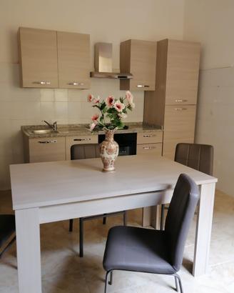 Cucina COMPLETA NUOVA + tavolo e sedie