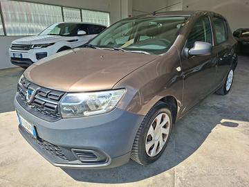 Dacia Sandero 2017 / 75CV / 5PORTE / DA NEOPATENTA