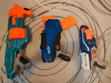 Nerf giocattolo con colpi