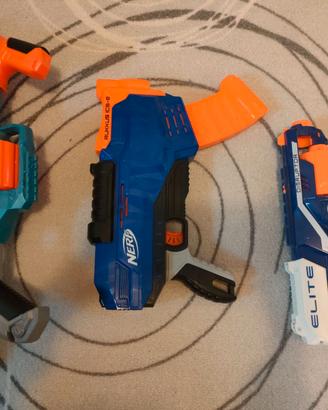 Nerf giocattolo con colpi