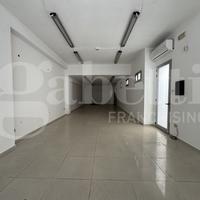 Negozio Porto Cesareo [Cod. rif 3262720ACG]