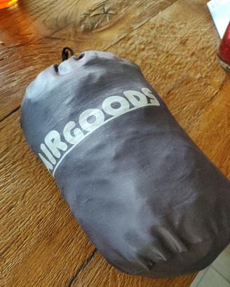 Cuscino da viaggio gonfiabile AIRGOODS (grigio)