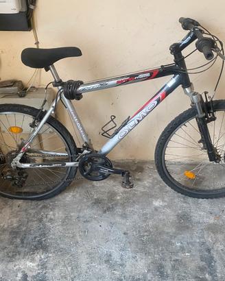 Mountain bike Olmo usata