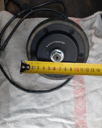 ruota elettrica monopattino 