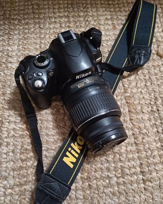 Nikon D60 con obiettivo 18-55 + 70-300