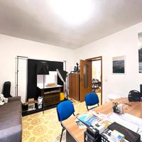 Via kennedy, quadrilocale al piano terra