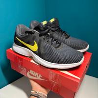 Scarpe da Ginnastica Uomo Nike Revolution 4 |Tg 45