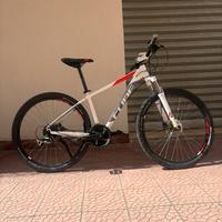 Bici cube aim race