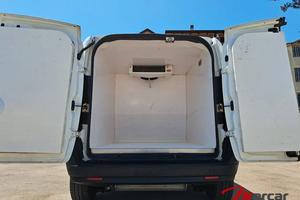 Furgone commerciale refrigerato