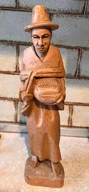 Statuina in legno