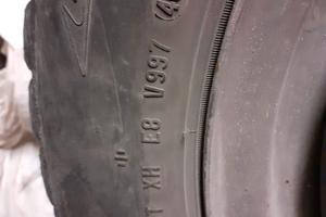 Pneumatici invernali 175/65 R14 82T e cerchi