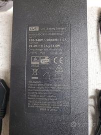 carica batteria aiper