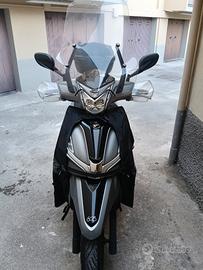 scooter Kymco 300
