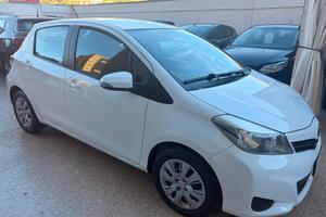 Toyota Yaris 1.0 5 porte Lounge