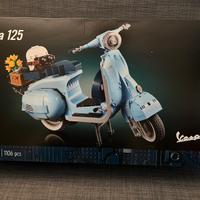 Lego Vespa 125 10298