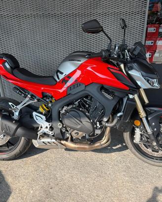 Qj Motor SRK 800 naked