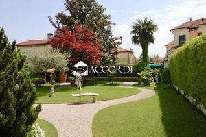 Rif.RG103_3| casa ind. vittorio veneto