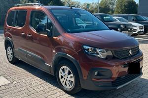 Peugeot Rifter BlueHDi 130 S&S EAT8 GT Line Standa