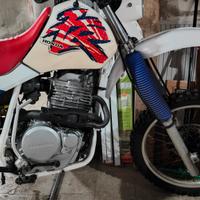 Honda xr 600
