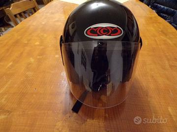 Casco jet