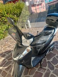 scouter Honda SH 300 ABS 