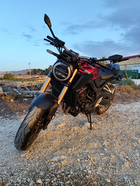 Honda CB 650 R - 2020 solo 3.300 km