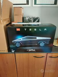 Maxi Modello Tesla Cybertruck