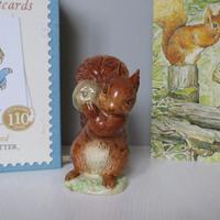 Statuetta Scoiattolo Beatrix Potter. Beswick Gold
