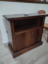 Mobiletto porta TV/  Madia bassai in legno