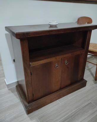 Mobiletto porta TV/  Madia bassai in legno