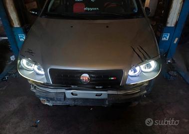 Fari punto con angel eyes