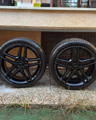 CERCHI ORIGINALI 18 MERCEDES AMG CON GOMME 235 40