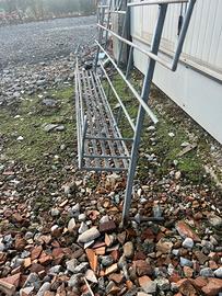 grate finestre fissaggio esterno